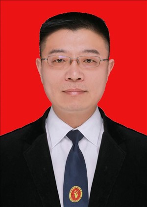 逄新华