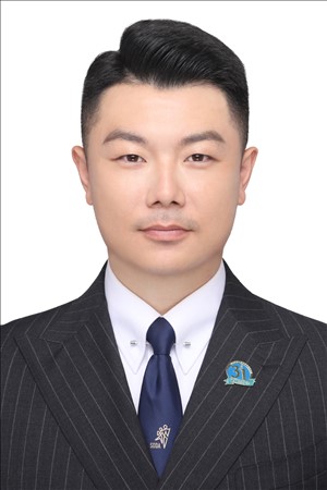 韩东