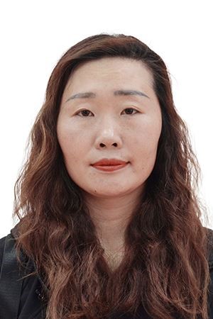 李芳