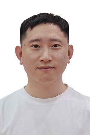 由立新